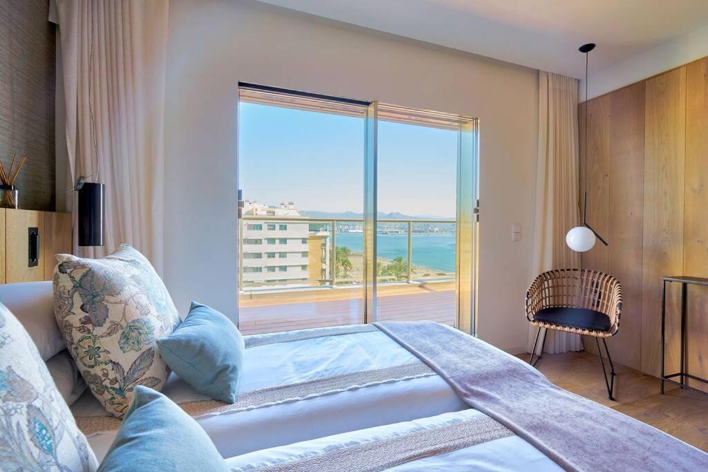 D&R Penthouse On The Beach Apartman Málaga Kültér fotó