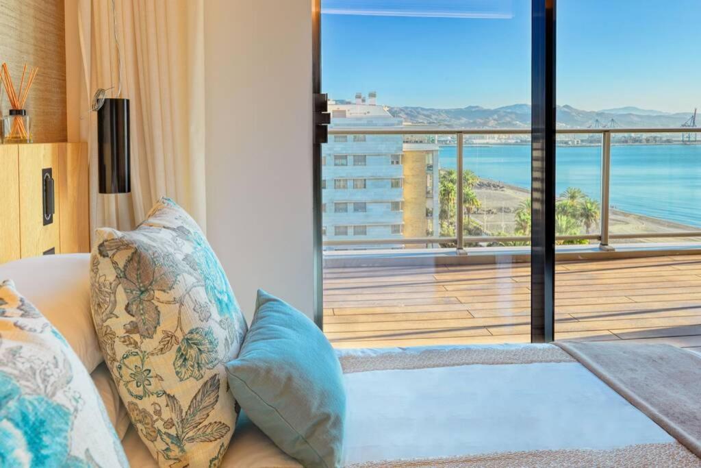 D&R Penthouse On The Beach Apartman Málaga Kültér fotó