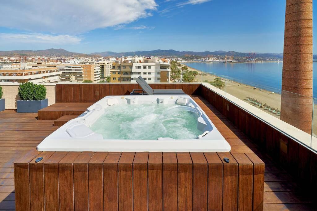 D&R Penthouse On The Beach Apartman Málaga Kültér fotó