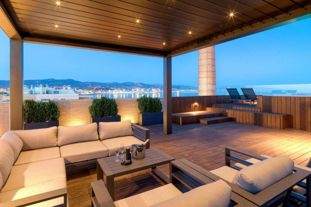 D&R Penthouse On The Beach Apartman Málaga Kültér fotó