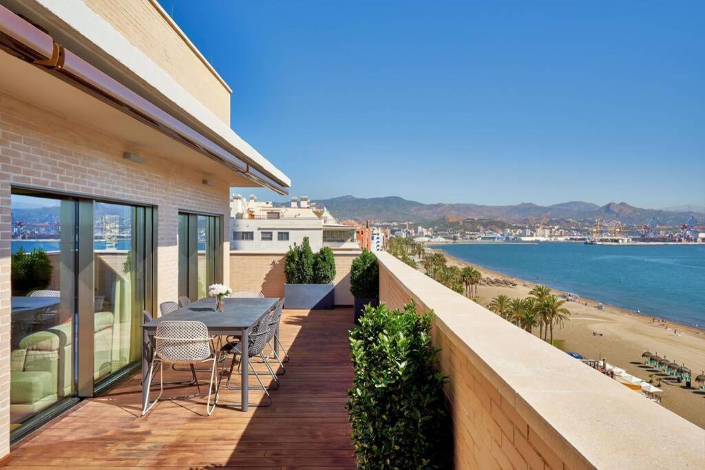 D&R Penthouse On The Beach Apartman Málaga Kültér fotó